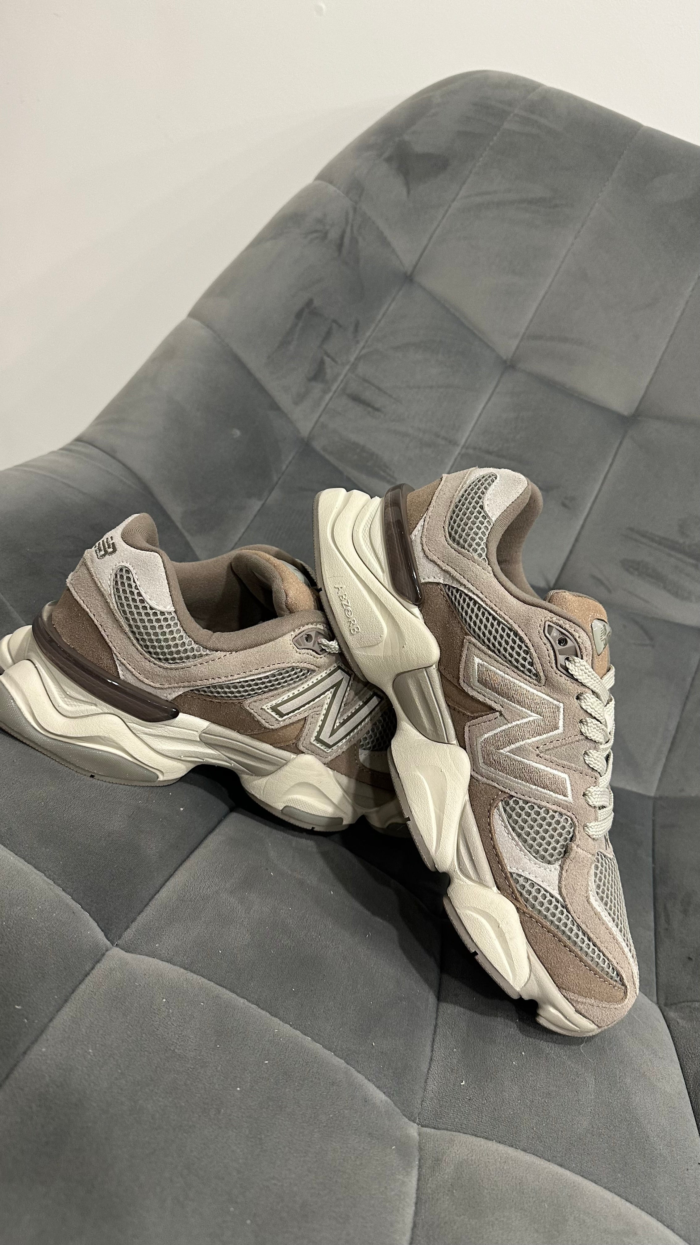 New Balance 9060 Arid Stone