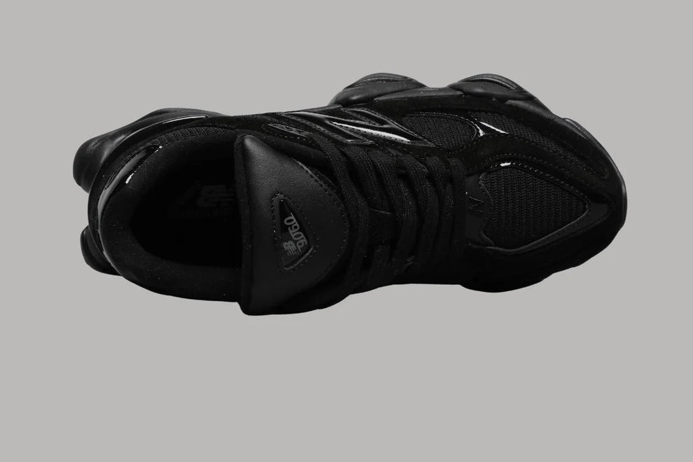 New Balance 9060 Triple Black